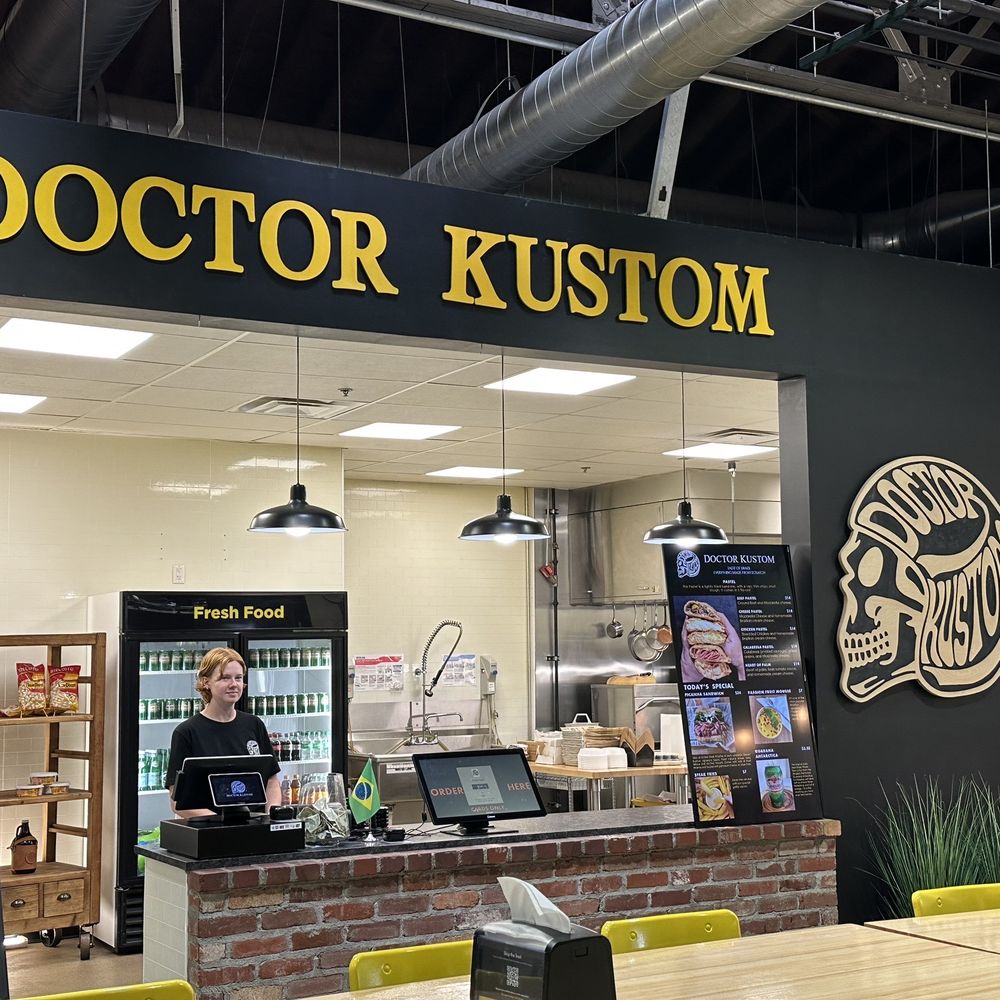 Doctor Kustom - the front of the restaurant - Brazilian Near Me - Tulsa, Oklahoma