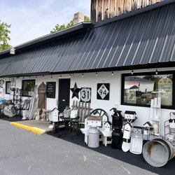 Barnhouse Vintage & Handmade Wares