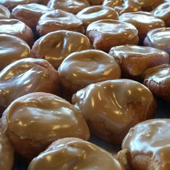 Daily Dozen Doughnut - Maple glazed - Bakeries Near Me - Seattle, Washington