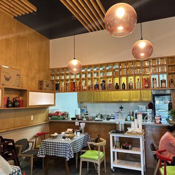 Xing’s Kitchen - interior / ig: @joyyeats - Noodles Near Me - Sugar Land, Texas
