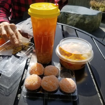 Hui Lau Shan - K2. Mango Oolong Tea  901. Mango Mochi  100. Mango Chewy Ball - Desserts Near Me - Bellevue, Washington