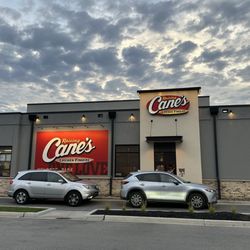 Raising Cane's Chicken Fingers - Drive thru