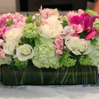 Flower Me Wild LA - Bridal Shower arrangement - Florists Near Me Flower Me Wild LA - Bridal Shower arrangement - Florists Near Me