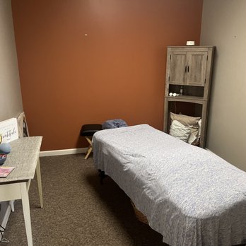Andrews Family Chiropractic - Massage room 2 - Chiropractors Near Me - Manchester, Michigan Andrews Family Chiropractic - Massage room 2 - Chiropractors Near Me - Manchester, Michigan
