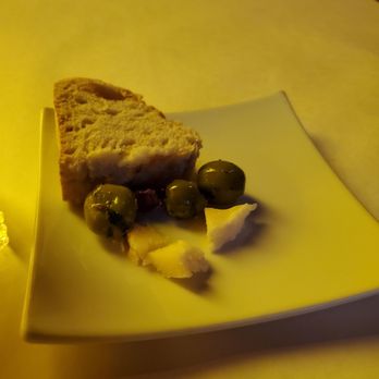 Siena Restaurant - Bread and cheese - Diners Near Me - Snyder, New York Siena Restaurant - Bread and cheese - Diners Near Me - Snyder, New York