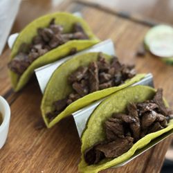 Xalisco Latin Cuisine - Carna asada tacos, yum!