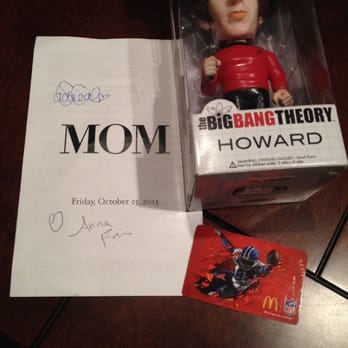 Warner Bros Studios - Won prizes and got autographs from the filming of an episode of MOM. - Video/Film Production Near Me - Burbank, California