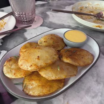 Mad Nice - Potato frito - Italian Near Me - Detroit, Michigan