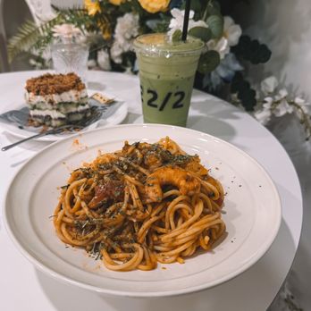 Cafe  2BY2 - House Special Shrimp Sauce Spaghetti - Desserts Near Me - New York, New York