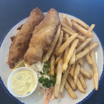 Sou'Wester Gift & Restaurant - Fish and chips - Arts & Crafts Near Me - Peggy's Cove, Nova Scotia