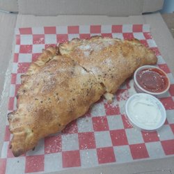 Mellow Yellow Pizzeria - Calzone