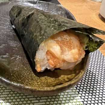 TAKASHIN - Scallop Hand Roll - Japanese Near Me - Palm Springs, California TAKASHIN - Scallop Hand Roll - Japanese Near Me - Palm Springs, California