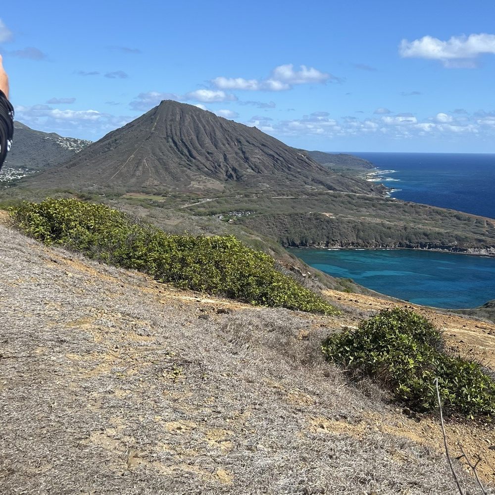 Hanauma Bay Trail - Hiking Near Me - Honolulu, Hawaii