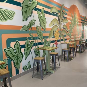 Sunset Slush Jupiter - Classic Italian Ice - Decor - Ice Cream & Frozen Yogurt Near Me - Jupiter, Florida