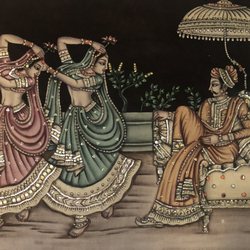 Bombay Palace - Decoration detail on the wall
