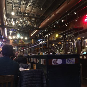Salsa 17 - Dining Area - Mexican Near Me - Arlington Heights, Illinois