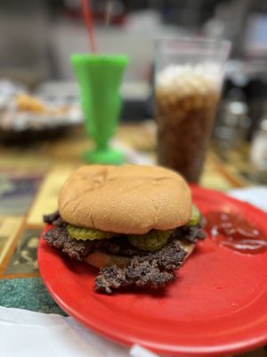 Photo of Sid's Diner - El Reno, OK, US. Regular Burger with no onions