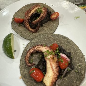 Holbox - Taco De Pulpo En Su Tinta - Latin American Near Me - Los Angeles, California