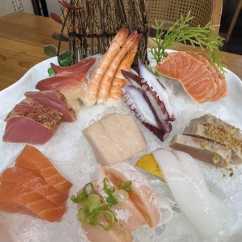 Dozo Sushi & Bar - Sushi Bars Near Me - Monrovia, California
