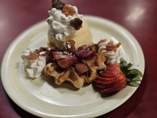 Mary Lou's Grill by null