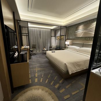 Hilton Manila - Hotels Near Me - Pasay, NCR