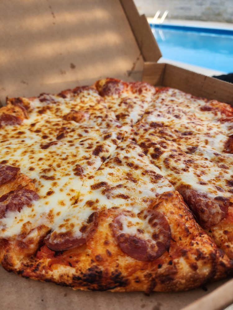 ACE PIZZA Updated September 2024 4 N Hwy 27, Whitley City, Kentucky Pizza Restaurant