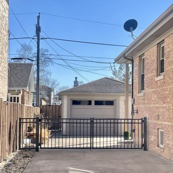 Just Fence It - Bronze aluminum driveway gate. Key lock entry-easy access on both sides. - Fences & Gates Near Me - Hillside, Illinois