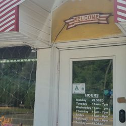 Aiken's Best Seafood & Mo - Outside