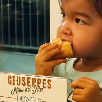 Guiseppes - Baby Approved Garlic Bread! - Italian Near Me - Palm Desert, California