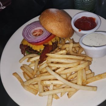 The Metropolitan Downtown - Good burger - Venues & Event Spaces Near Me - Cheyenne, Wyoming The Metropolitan Downtown - Good burger - Venues & Event Spaces Near Me - Cheyenne, Wyoming