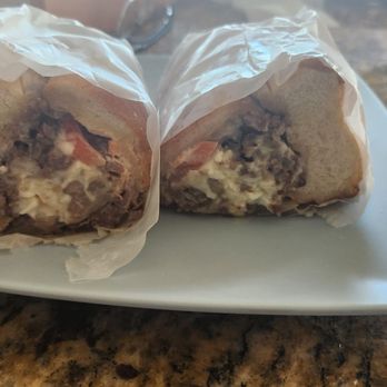 The Best Burger - Philly cheesesteak - Burgers Near Me - Los Angeles, California The Best Burger - Philly cheesesteak - Burgers Near Me - Los Angeles, California