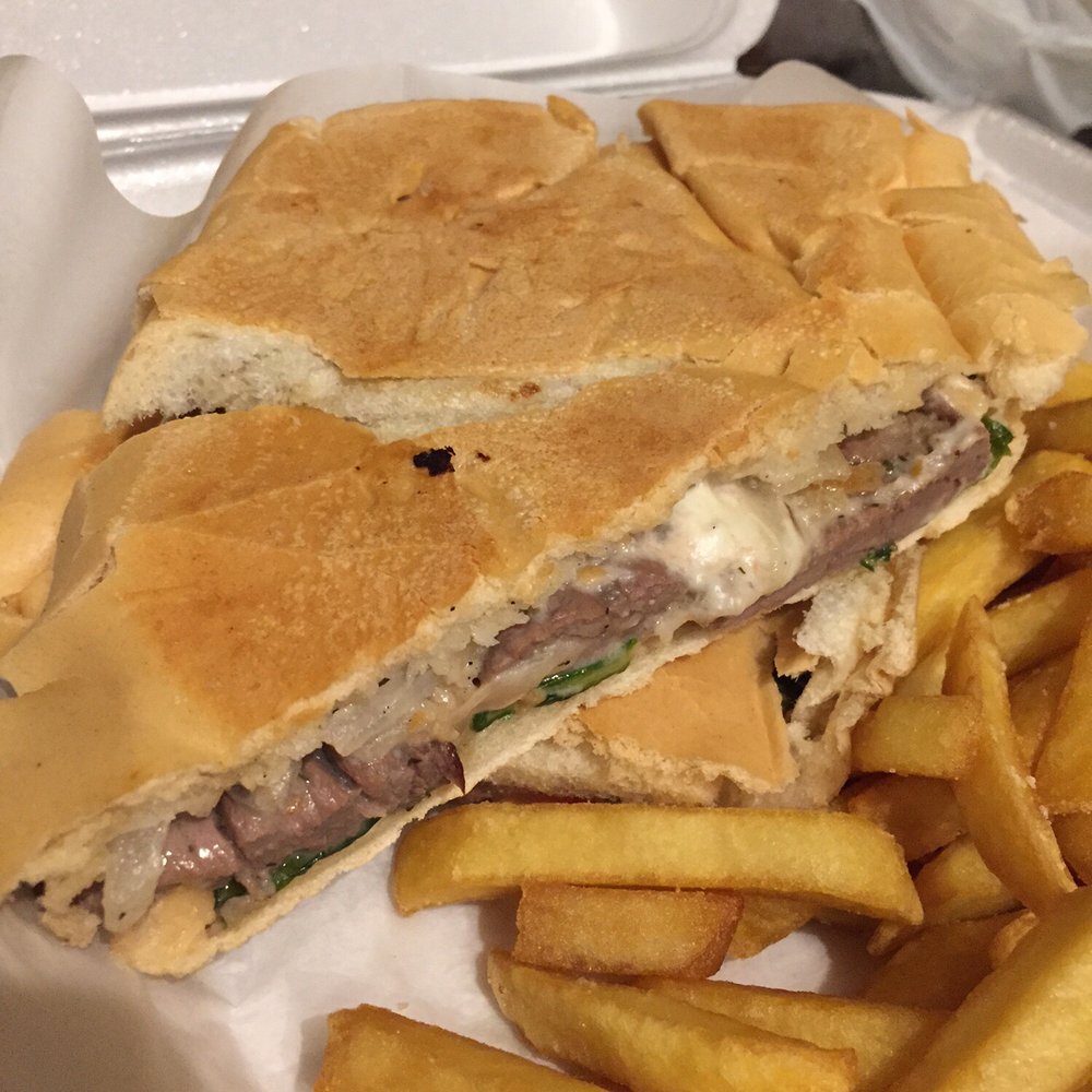 Pan con bistec