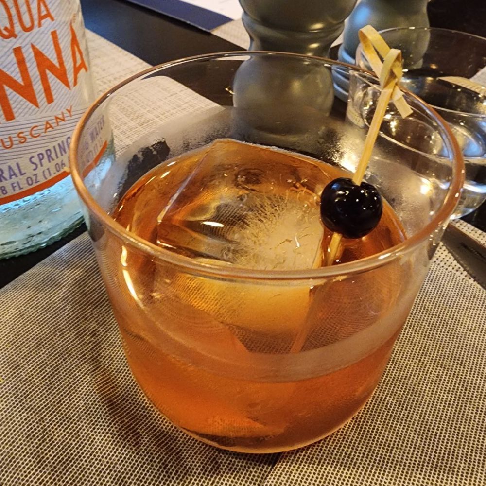 Lago Enoteca - Negroni Sbagliato. - Italian Near Me - Ashtabula, Ohio