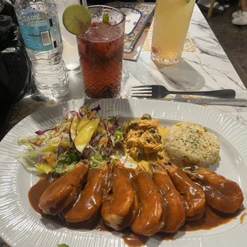 La Tarasca - Camarones a la Diabla - Mexican Near Me - Morelia, MIC