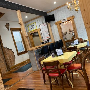 Smoked on High BBQ - Dining area - Barbeque Near Me - Columbus, Ohio Smoked on High BBQ - Dining area - Barbeque Near Me - Columbus, Ohio