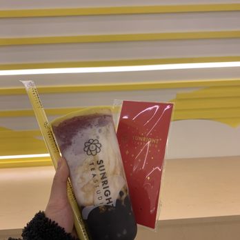 Sunright Tea Studio - Burlingame - Grape Frostie - Bubble Tea Near Me - Burlingame, California Sunright Tea Studio - Burlingame - Grape Frostie - Bubble Tea Near Me - Burlingame, California