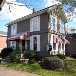 Peppertree - Welcome to the Peppertree on the corner of Walnut & 3rd Street in beautiful historic Downtown Rochester - Since 1983.