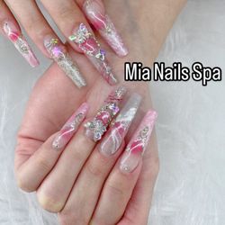 Mia Nails Spa