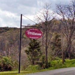 The Millstone - The Millwood sign at the driveway.