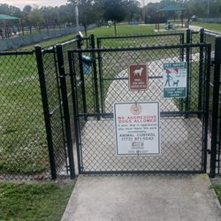 Winter Lakes Dog Park - The small dog park