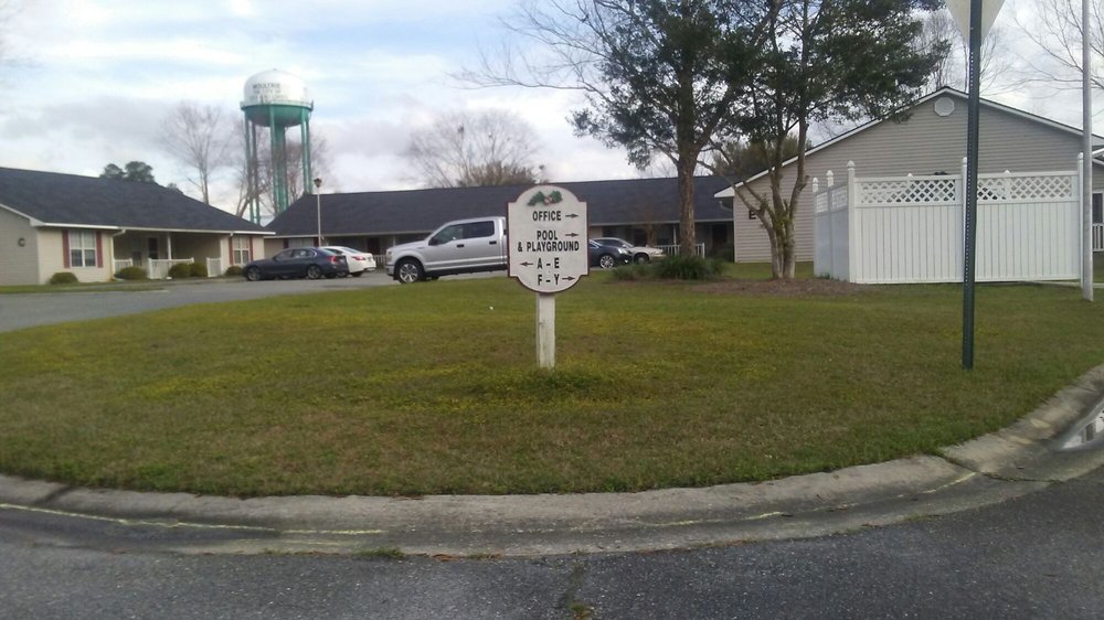 HOLLY COVE APARTMENTS Updated September 2024 2809 5th St SE