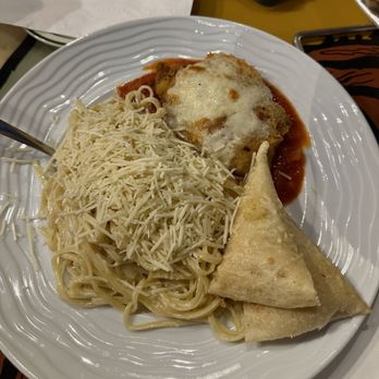 Zion Pizza & Noodle - Bruce's Chicken Parmesan - Pizza Near Me - Springdale, Utah Zion Pizza & Noodle - Bruce's Chicken Parmesan - Pizza Near Me - Springdale, Utah