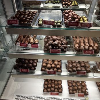 Fannie May Fine Chocolates - Chocolatiers & Shops Near Me - Chicago, Illinois
