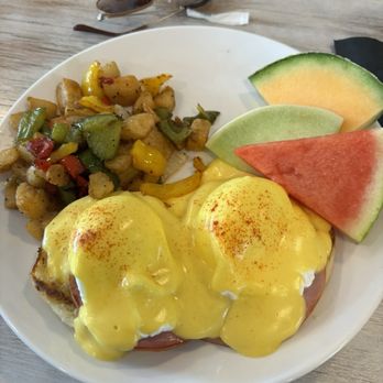 Wickies Lighthouse Restaurant - Diners Near Me - Sanibel, Florida Wickies Lighthouse Restaurant - Diners Near Me - Sanibel, Florida