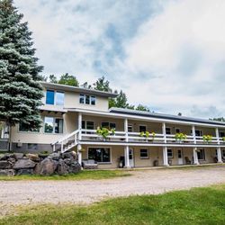 Maple Ridge Resort