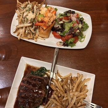 ReelHouse Boston - Steak Frites and hot lobster roll - New American Near Me - East Boston, Massachusetts ReelHouse Boston - Steak Frites and hot lobster roll - New American Near Me - East Boston, Massachusetts