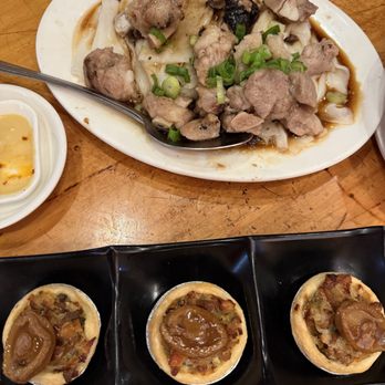 Koi Palace - Abalone Chicken Tart - Dim Sum Near Me - Daly City, California Koi Palace - Abalone Chicken Tart - Dim Sum Near Me - Daly City, California