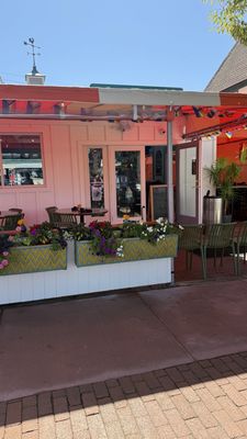668 The Gig Shack by null