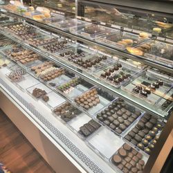 Sully's Sweet Shop - Yes fudge