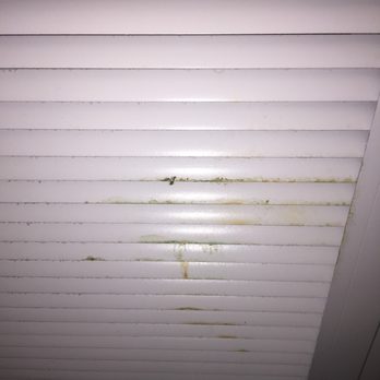 Handlery Union Square Hotel - Vent above the bed - Hotels Near Me - San Francisco, California